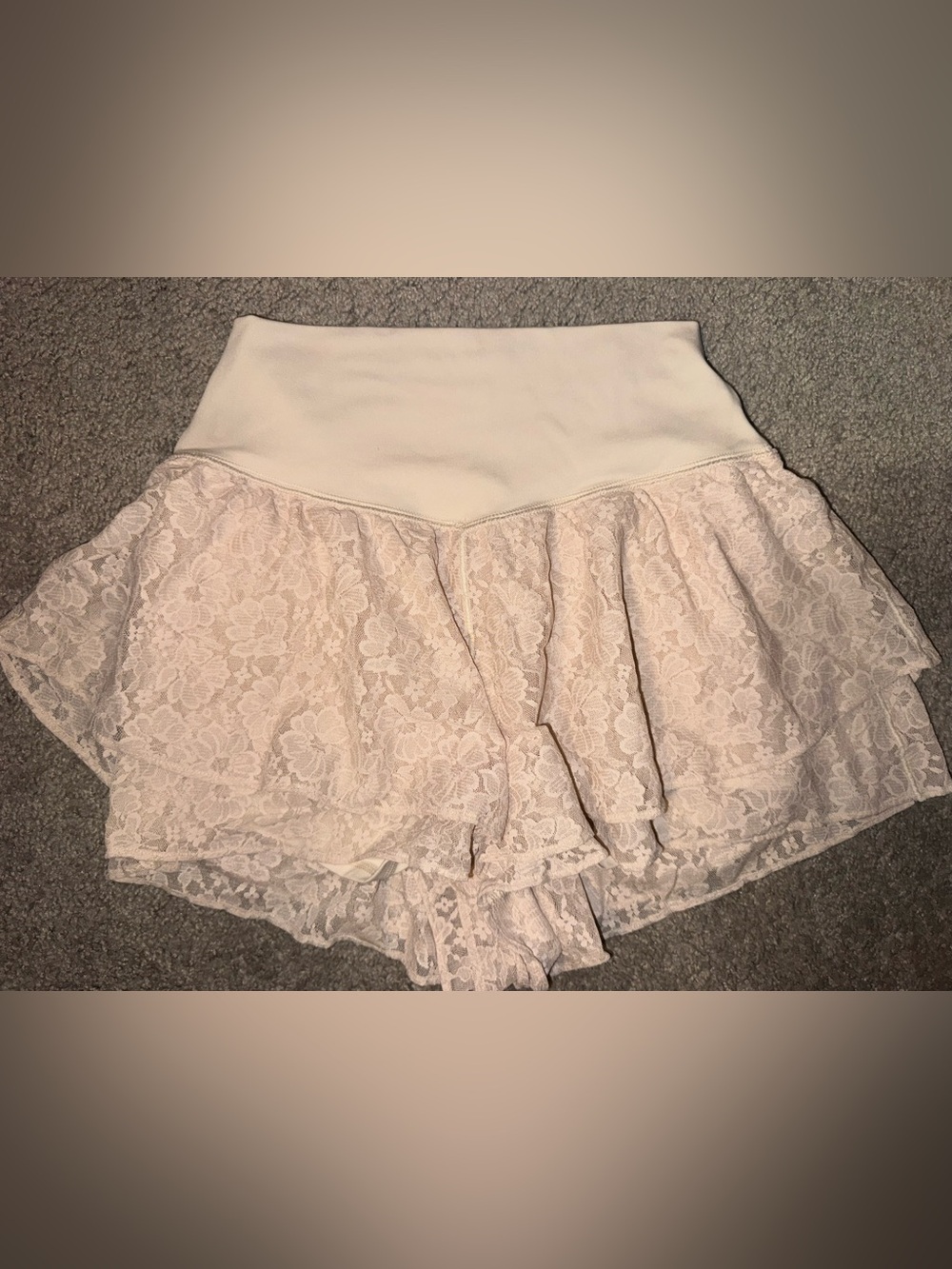 aerie Cream Lace Ruffle Skort Shorts
